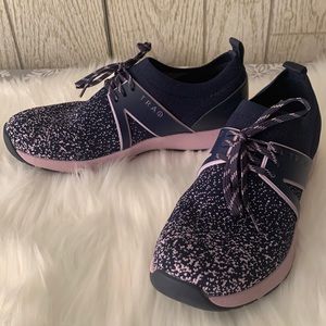 Traq by Alegria Sneakers Size 40